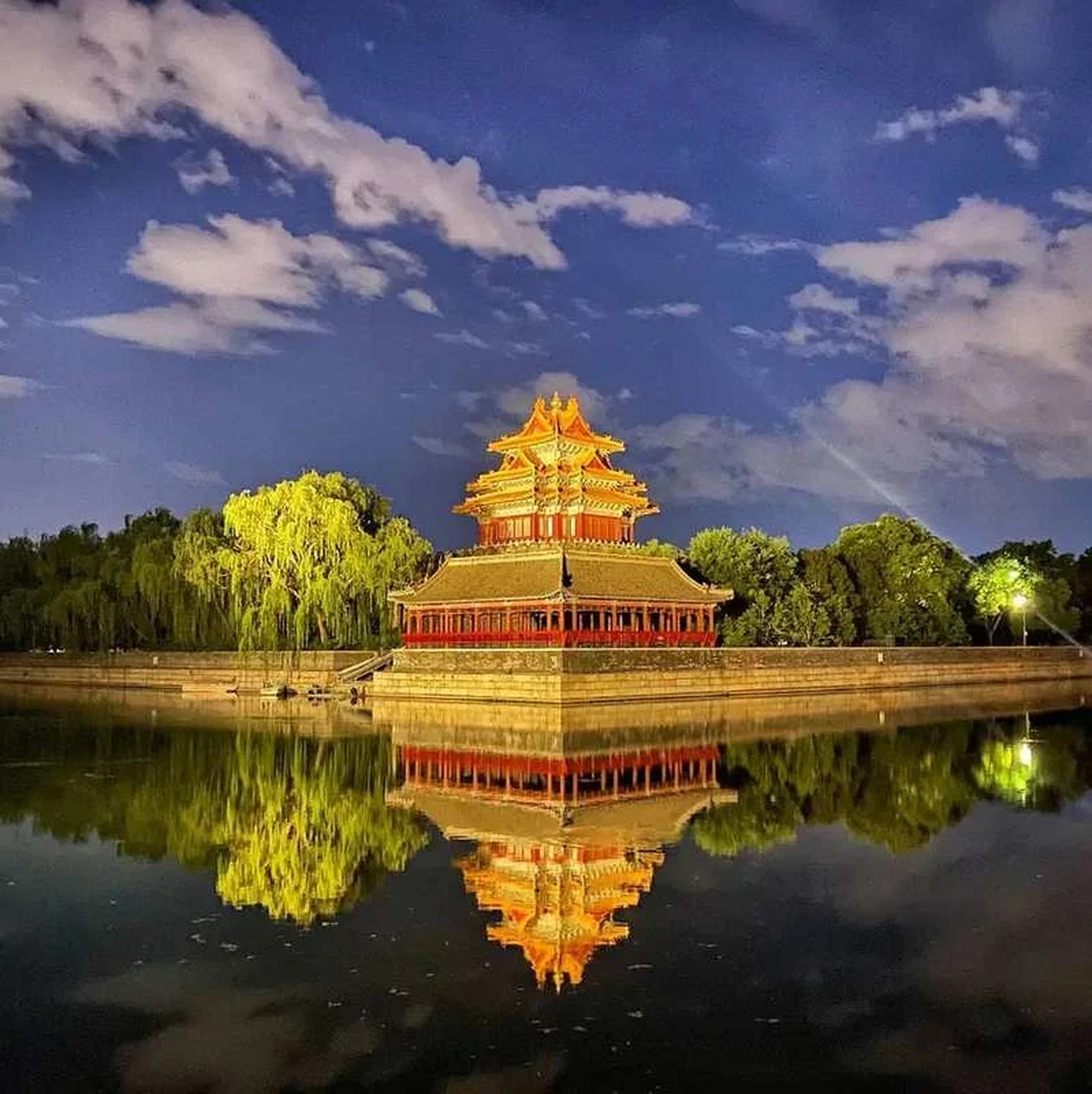 Book the Forbidden City on the official Palace Museum system