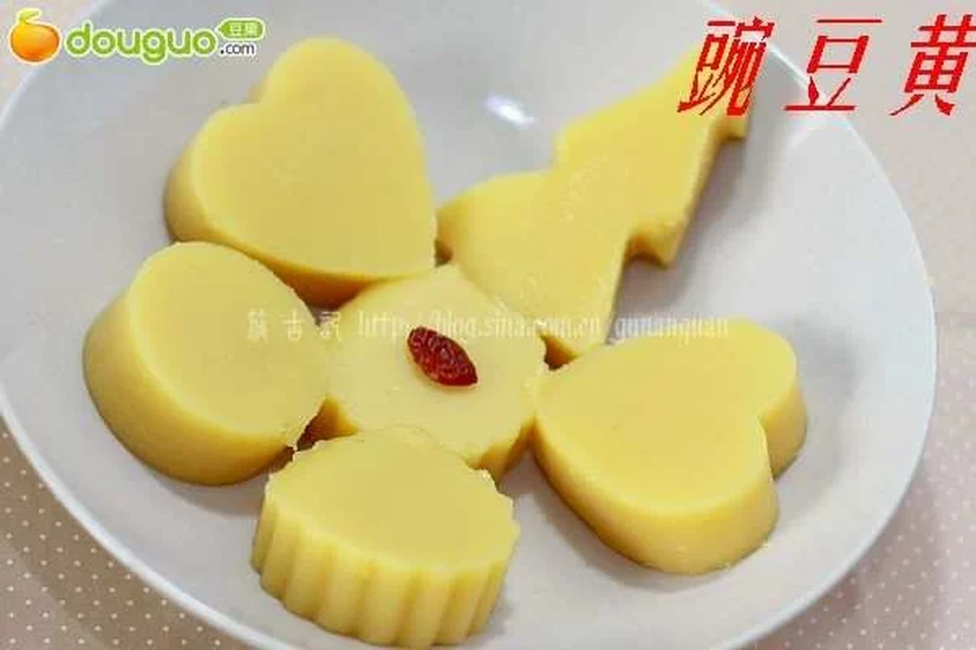 Assorted imperial court snacks