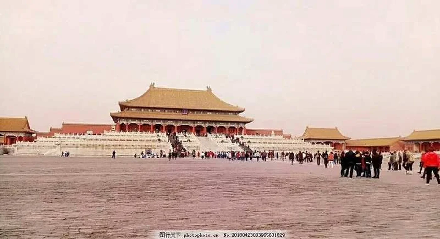 Imperial red and gold — the colours of the capital