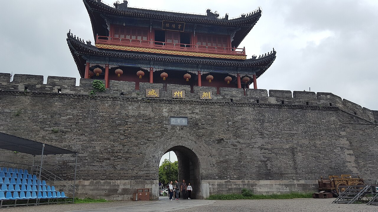 Jingzhou, China — Jingzhou city wall