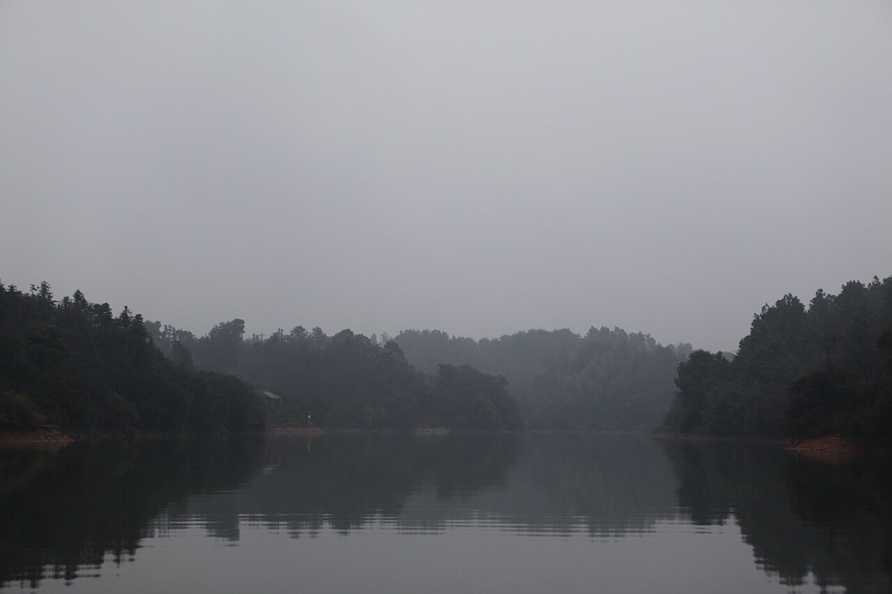 Xinyu, China — Xiannv Lake