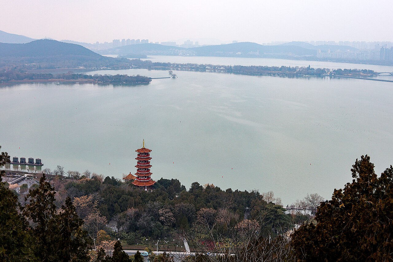 Yunlong Lake