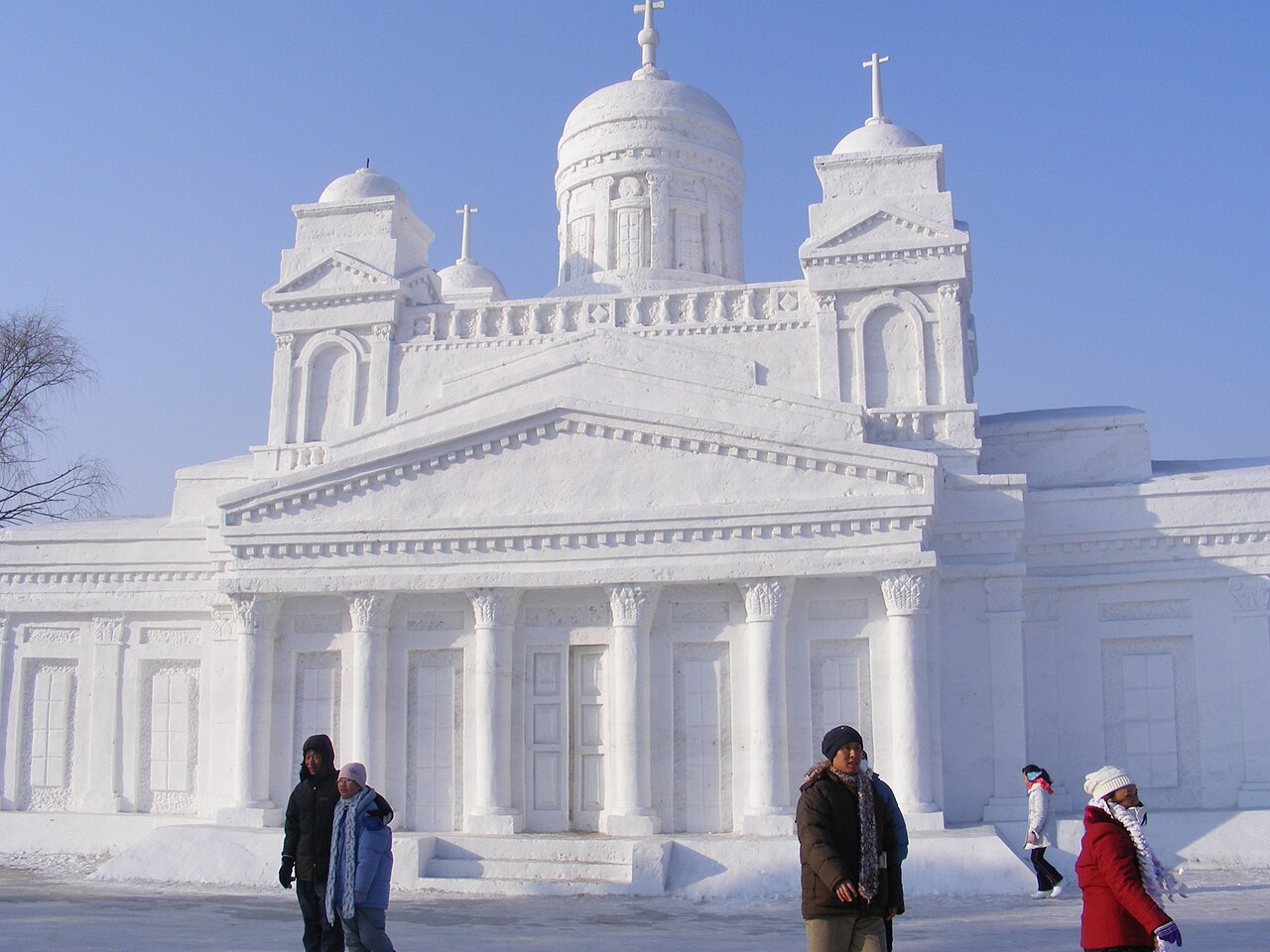 Snow sculpture at Sun Island