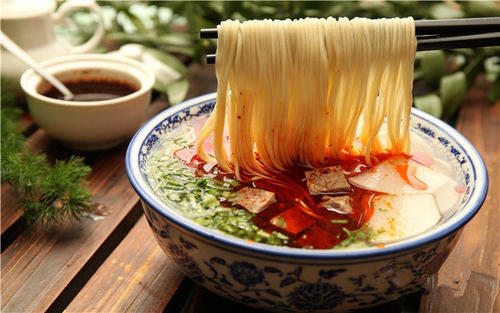 Lanzhou hand-pulled beef noodle soup