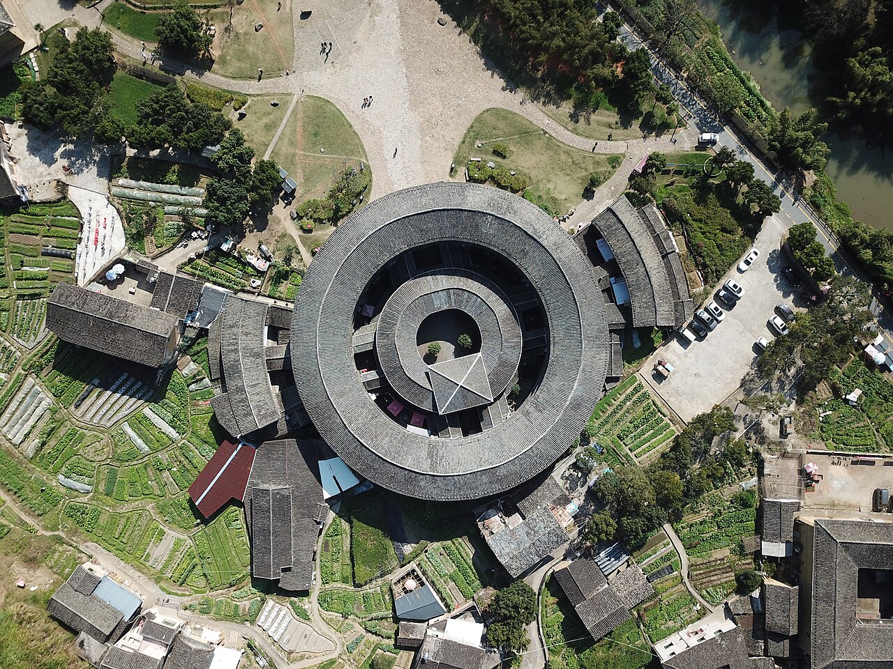 Longyan — Yongding Zhencheng Lou tulou