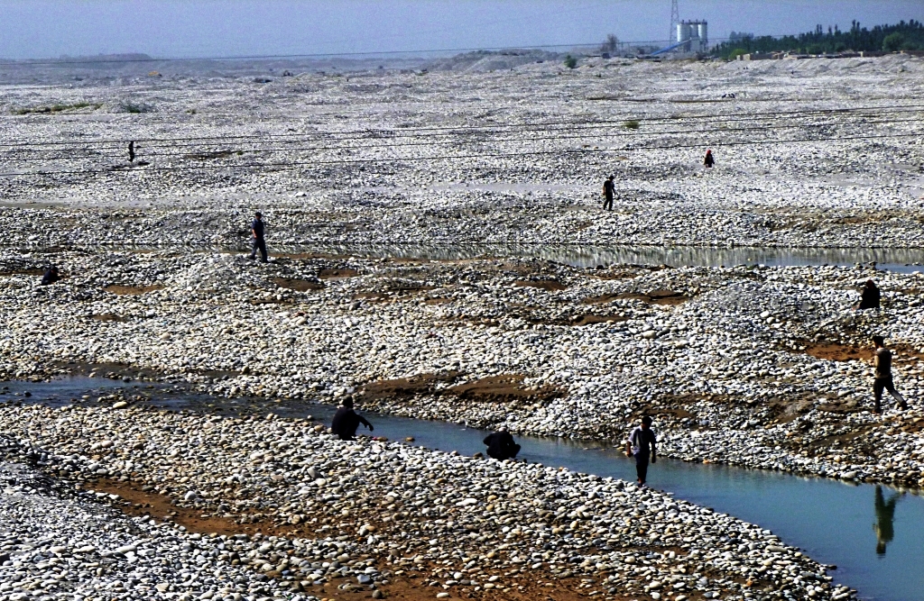 Hotan, China — The jade markets and silk workshops, Hotan's clearest