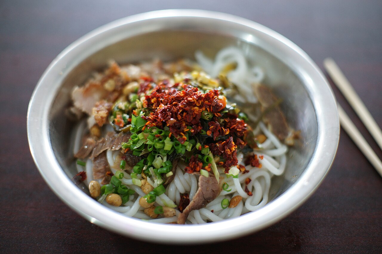 Guilin rice noodles (mifen)