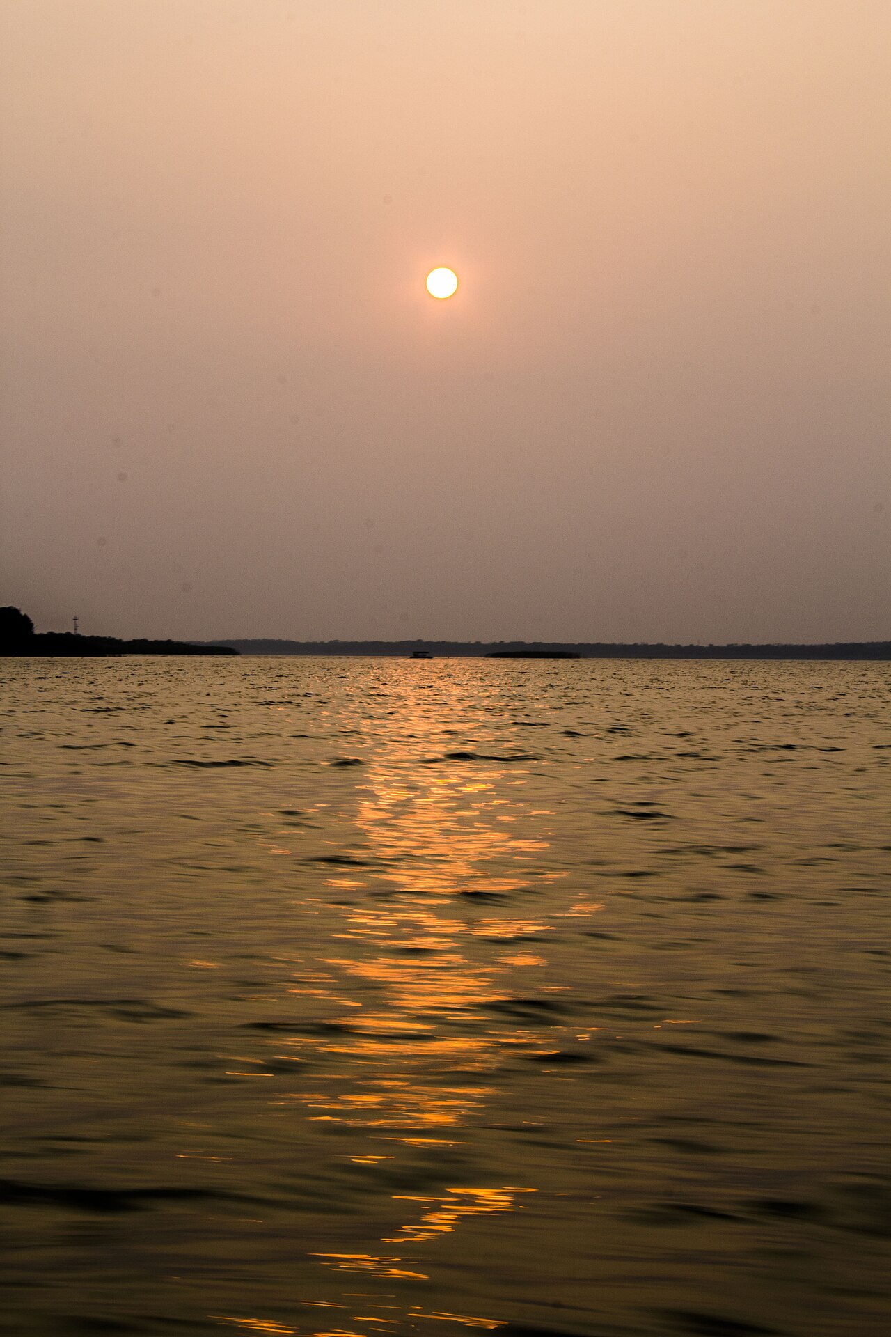 Hengshui, China — Hengshui Lake