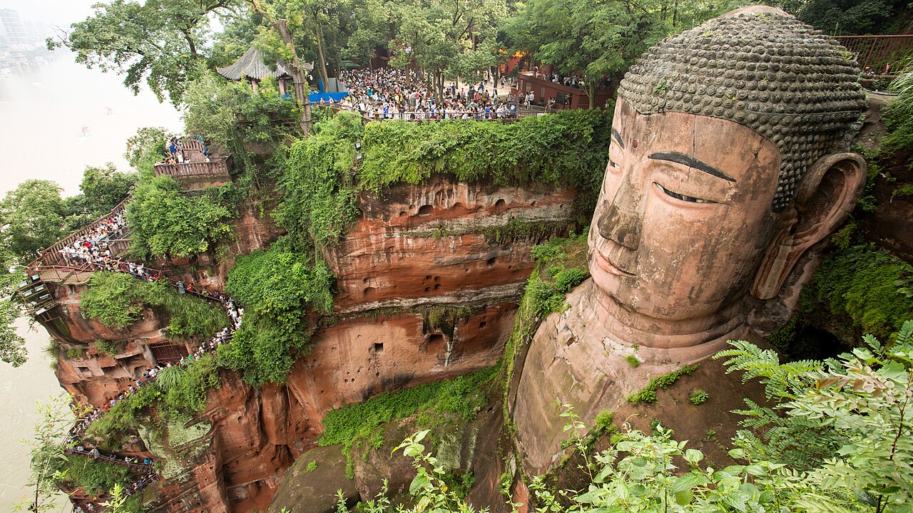 Leshan — Giant Buddha (Maitreya) on the Min River cliff