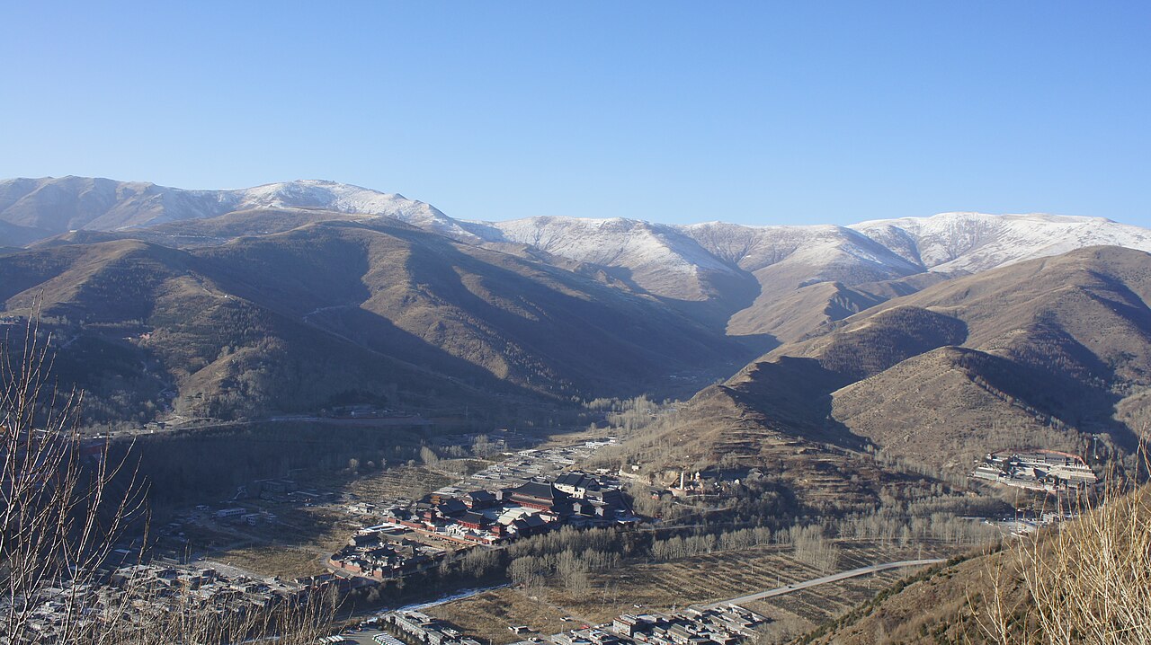 Xinzhou, China — Mount Wutai, Xinzhou's clearest sacred-mountain chapter