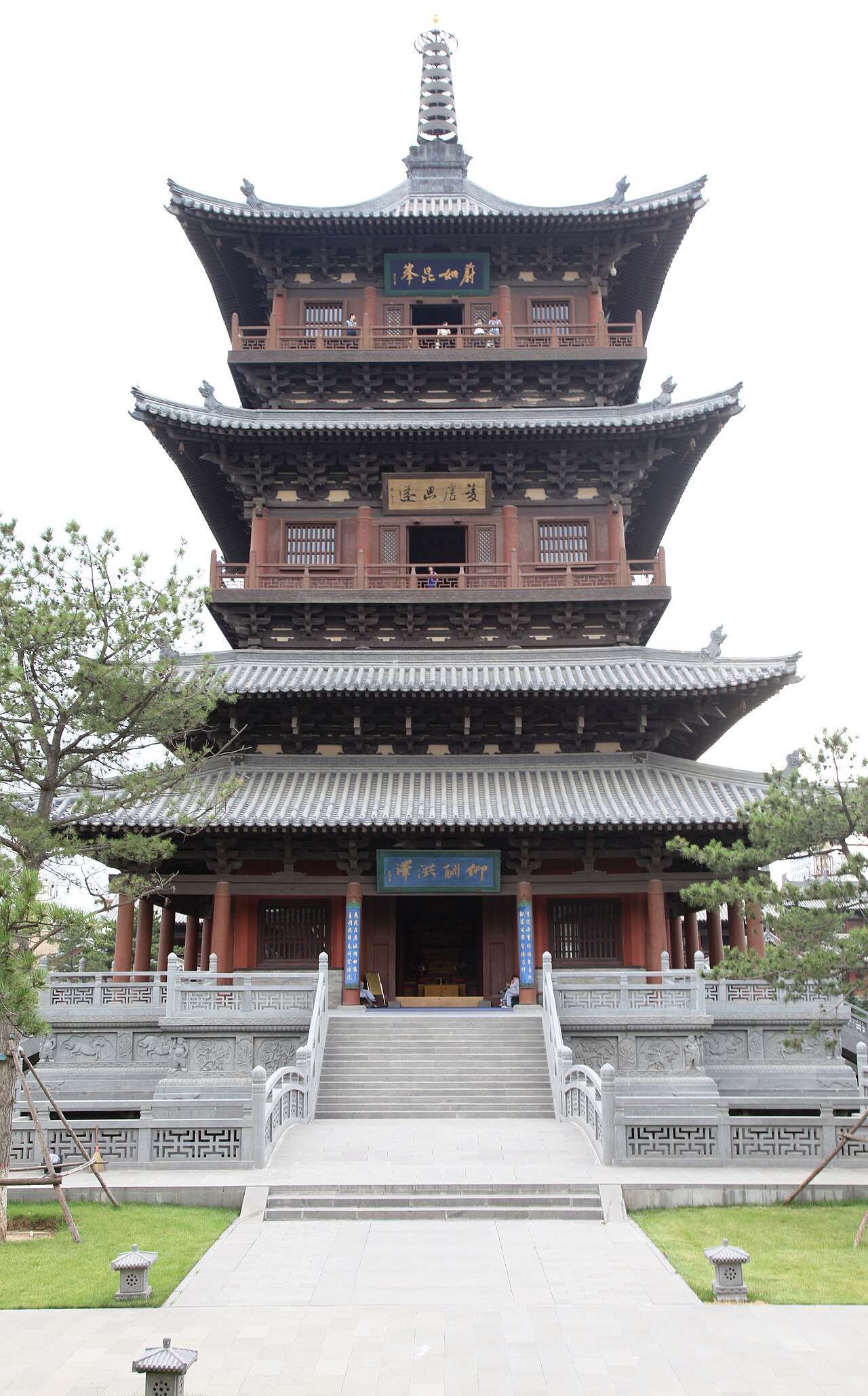 Pagoda at Huayan Monastery