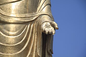 Pingdingshan, China — Zhongyuan Buddha