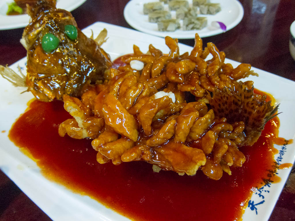 Squirrel-shaped mandarin fish