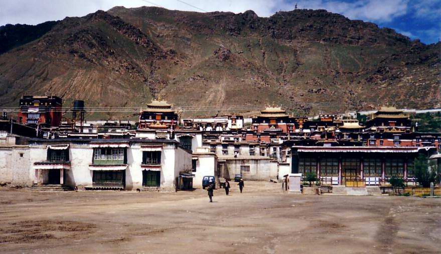 Shigatse — Tashilhunpo Monastery, seat of the Panchen Lama