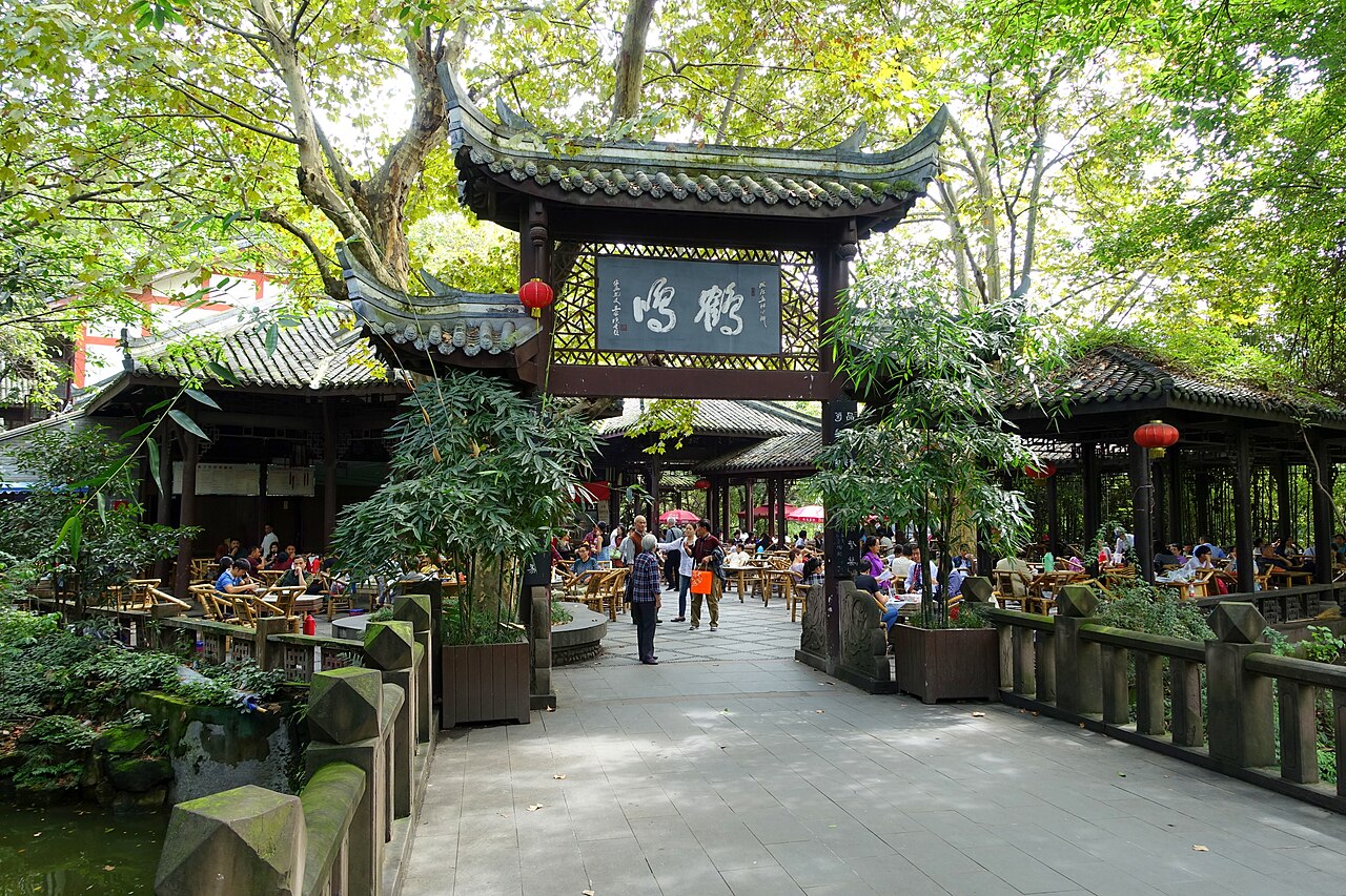Teahouse life in People's Park, Chengdu